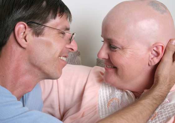 Cómo acercarse, cómo apoyarla, cómo comunicarse con una mujer con cáncer de mama. Se puede, si quieres.
