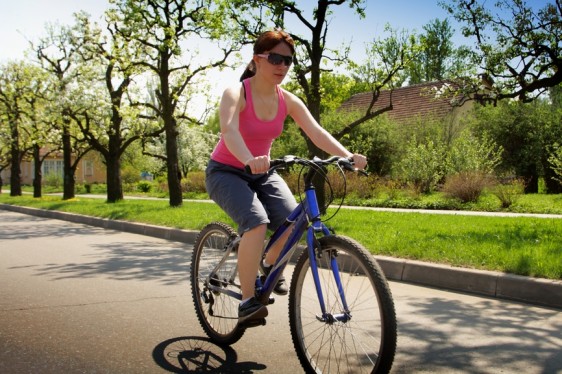El uso de la bici es una forma saludable de enfrentar el sobrepeso y la obesidad