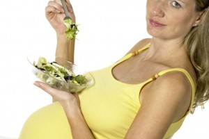 La alimentación previa y durante el embarazo, así como la actividad física y los cuidado necesarios garantizarán un desenlace exitoso.
