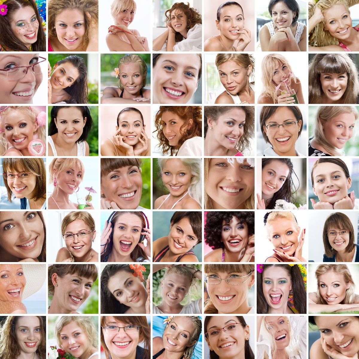 Mosaico con fotografias de rostros de mujeres
