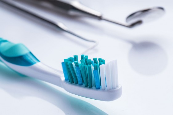 Cepillo de dientes y equipo dental