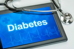 Tablet con la palabra Diabetes y un estetoscopio