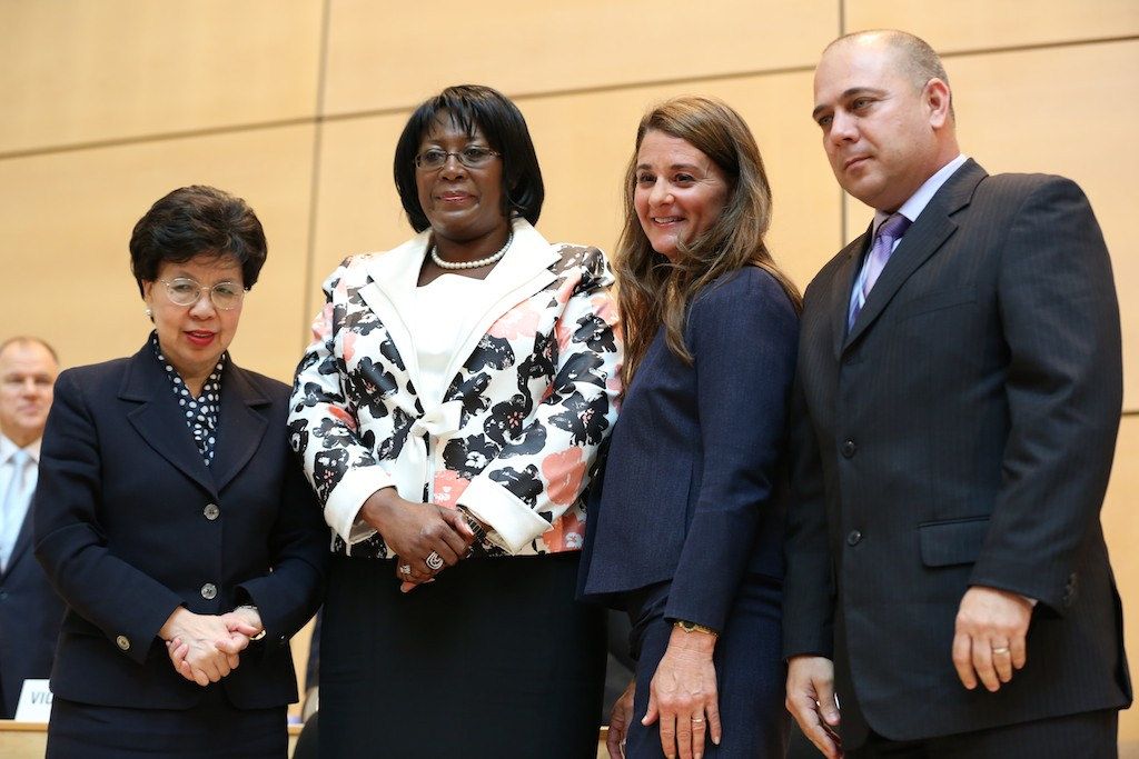 Dr. Margaret Chan, Directora General de la Organización Mundial de la Salud; Primera dama de Zambia Dr Christine Kaseba-Sata; Melinda Gates, co-presidenta de la Fundación Bill y Melinda Gates; y Dr. Roberto Morales,Presidente de la 67 Asamblea Mundial de la Salud