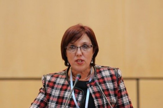 Susana Muñiz, Ministra de Salud Pública de Uruguay acercamiento de frente