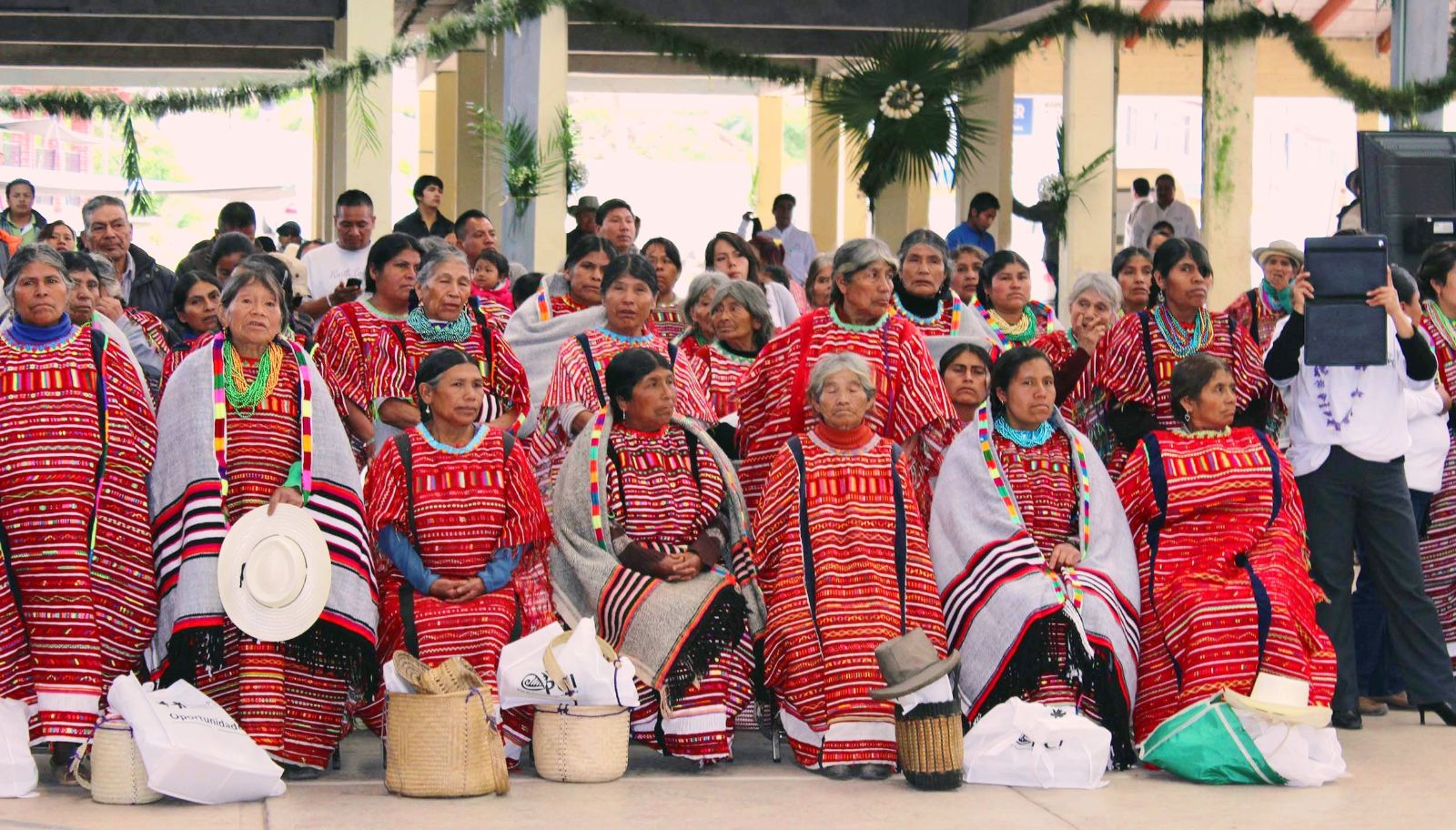 Mujeres de la comunidad Triqui en Oaxaca