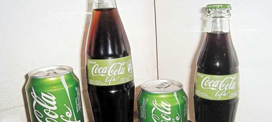 Anuncia la empresa Coca Cola de México el arranque de su nueva marca Coca Cola Life, endulzada con hojas de stevia