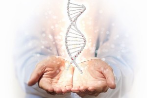 Ilustración de un médico que sostiene con sus palmas de la mano hacia arriba una cadena 3D de ADN