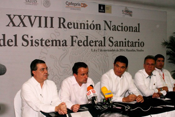 Mikel Arriola en conferencia de prensa