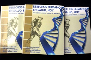 Portada muestra una ilustración de los musculos de un cuerpo humano y una cadena de ADN con el título “Derechos Humanos en Salud, Hoy. Una perspectiva desde la Bioética y el Bioderecho”
