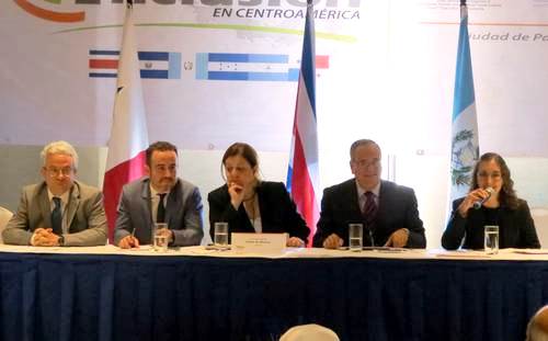 Funcionarios de seis gobiernos de centroamérica