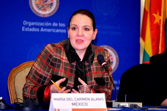 María del Carmen Alanís 