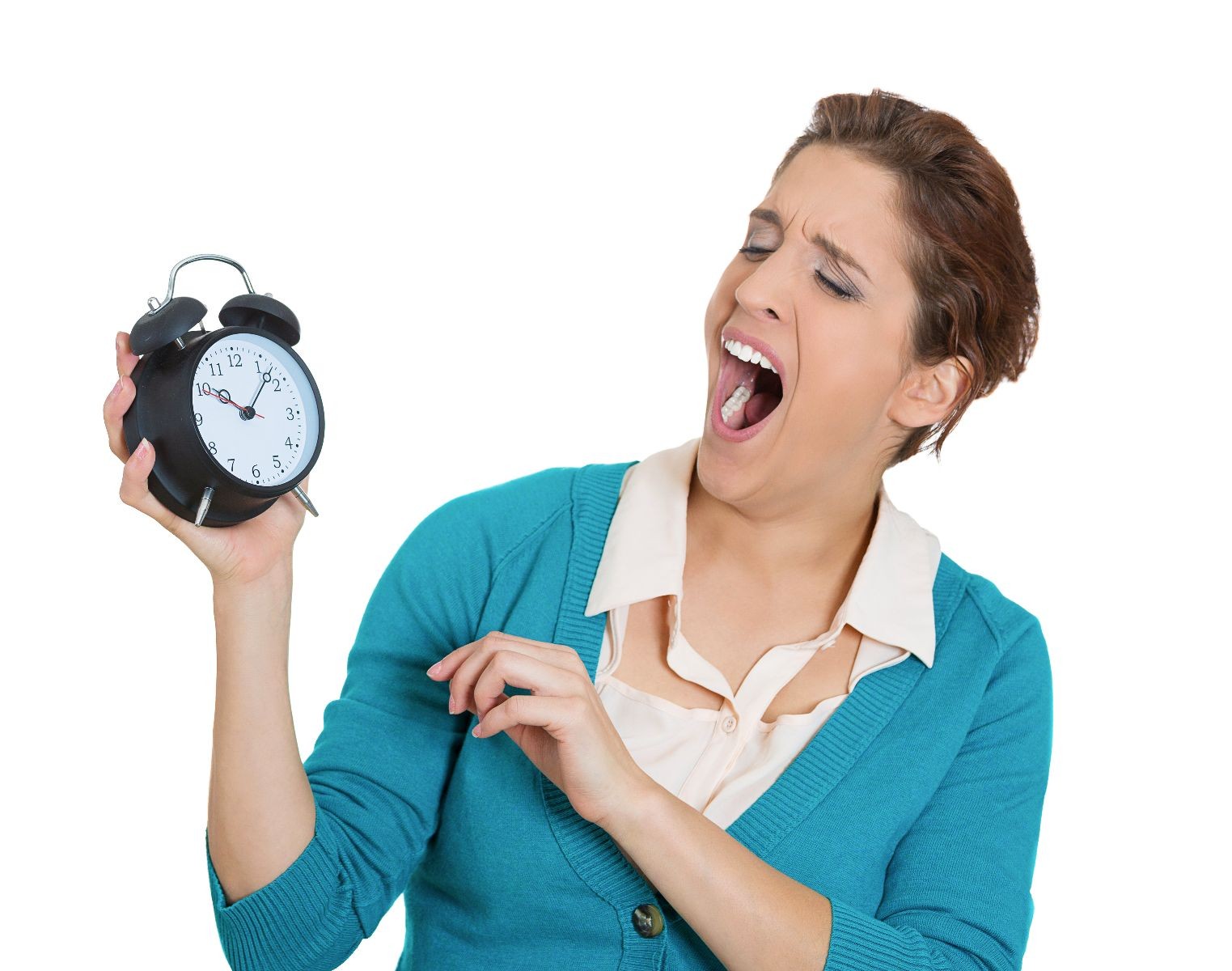 Mujer bostezando con reloj en la mano marca las 10:10