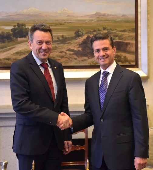 De izquierda a derecha Peter Maurer y Enrique Peña Nieto