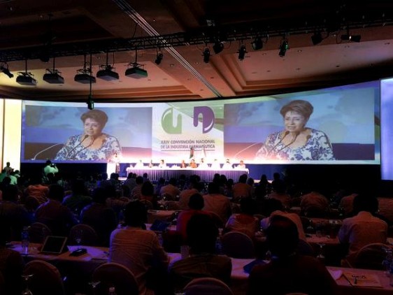 Mercedes Juan en el foro de la 24 Convención de la Industria Farmacéutica