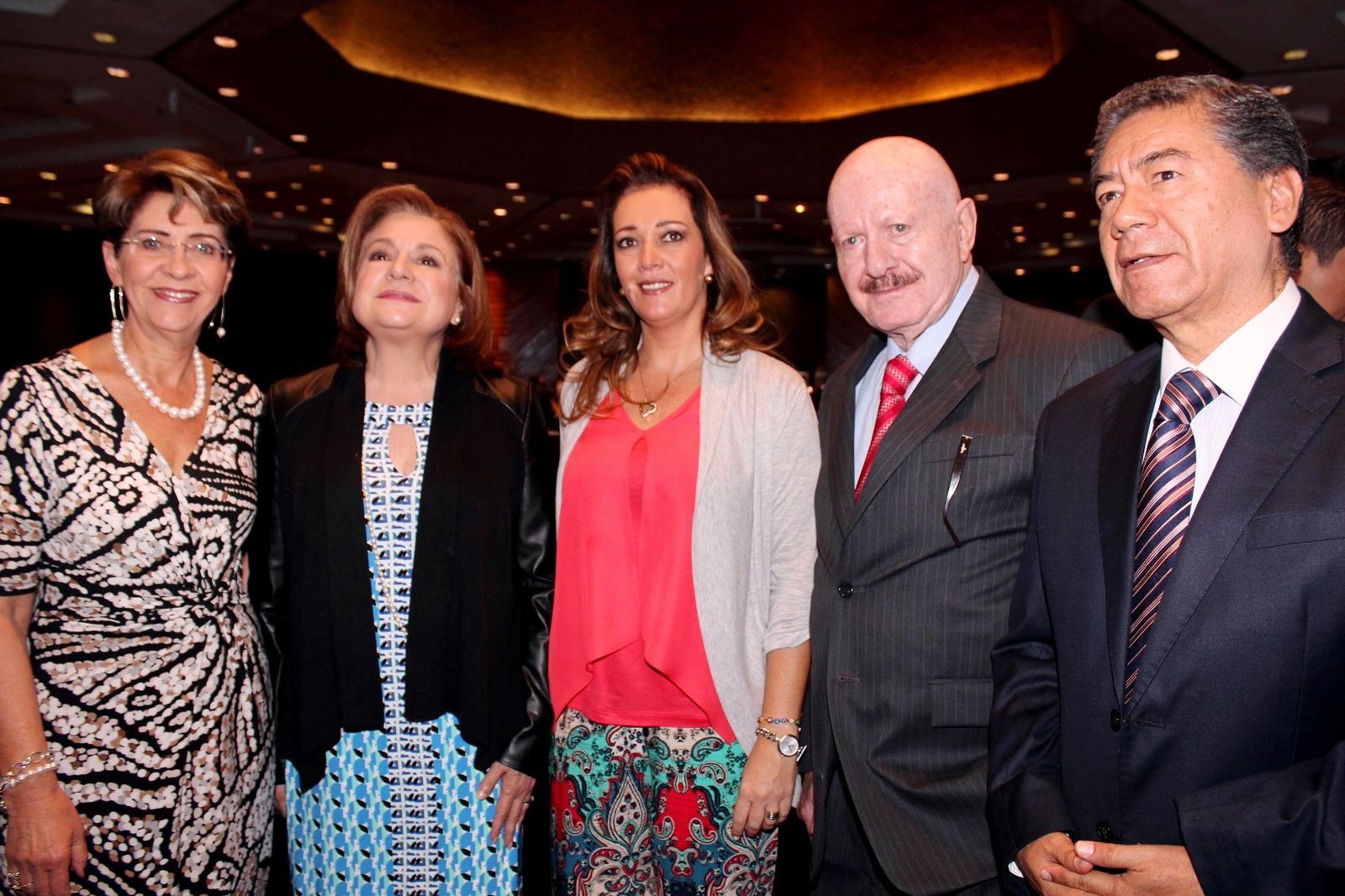 De derecha a izquierda: Mercedes Juan, Arely Gómez González, Sandra HerreraMoro Juan, Manuel Mondragón y Kalb y Carlos Esteban Aranza Doniz