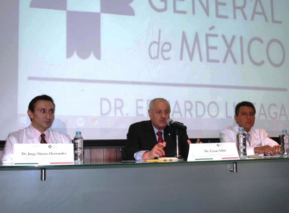 Conferencia de prensa del hospital general de mexico en la foto dr jorge moises hernandez dr cesar athie dr fernando paredez