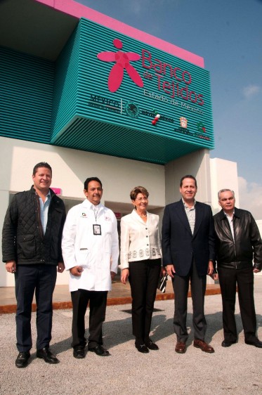 l gobernador y la secretaria federal de Salud recorrieron estas instalaciones, en las que se invirtieron más de 62 millones de pesos, y consolidan al Estado de México como el primer lugar nacional en trasplante y procuración de órganos y tejidos.