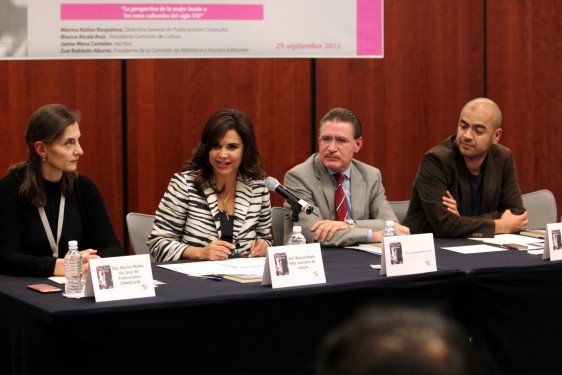 Los senadores Blanca Alcalá y José Rosas Aispuro encabezaron la ceremonia de premiación y presentación de la Antología del concurso de Ensayo Universitario Rosario Castellanos.