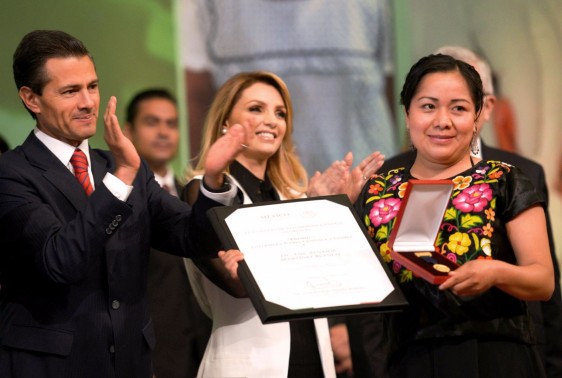 Enrique Peña Nieto, Angélica Rivera de Peña y Zenaida Martínez Blanco 
