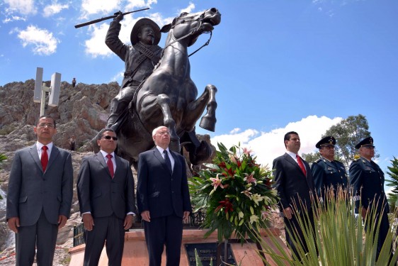 Con la representación presidencial, el Secretario de Salud encabezó el 102 Aniversario de la Toma de Zacatecas