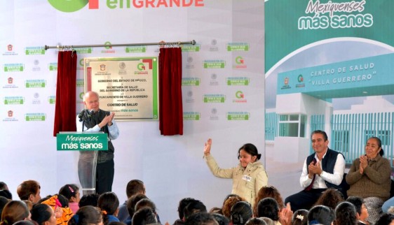 El Secretario de Salud puso en marcha el Centro de Salud Urbano de Villa Guerrero en donde dijo que “cada mexicano puede hacer algo por otro mexicano”, ese es el camino a seguir para salir adelante.