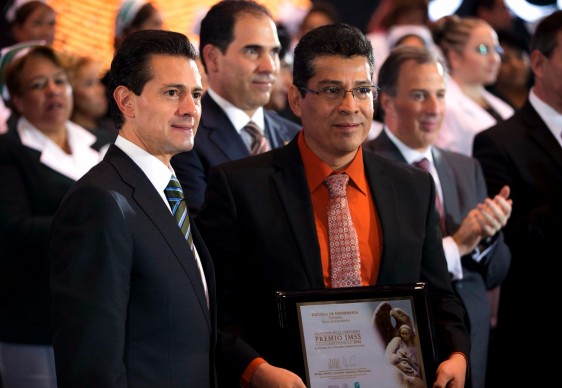 Abdón Montoya Ponce, Director de la Escuela de Enfermería del IMSS de Tijuana, Baja California