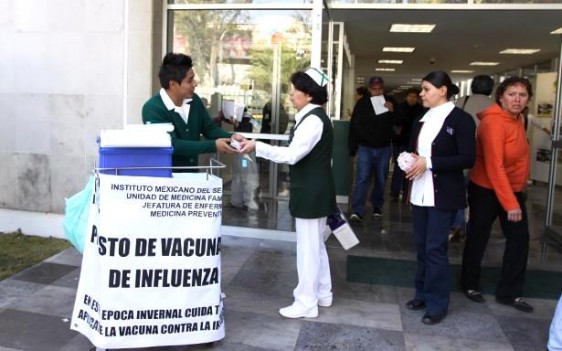 En la temporada de invierno, el Instituto tiene garantizado el 100% del abasto de dosis de vacuna anti-influenza de calidad y seguridad para los grupos de riesgo.