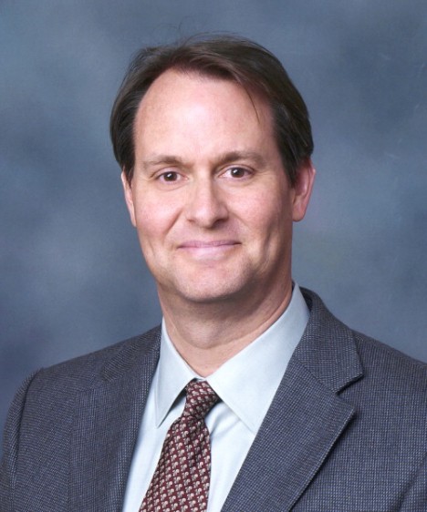 Dr. John K. DiBaise, Gastroenterología y Hepatología de Mayo Clinic.