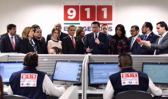 El Secretario de Gobernación, Miguel Ángel Osorio Chong, encabezó el inicio de la operación del nuevo número telefónico de emergencias 9-1-1 y el lanzamiento de la aplicación móvil 9-1-1 Ciudad de México
