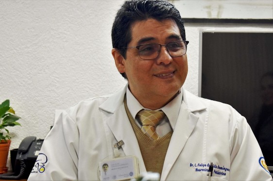El doctor Luis Felipe Gordillo espera que Jaciel tenga una nueva oportunidad de vida feliz y sin dolor.