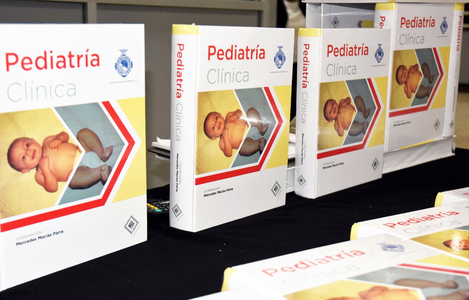 libro Pediatría Clínica