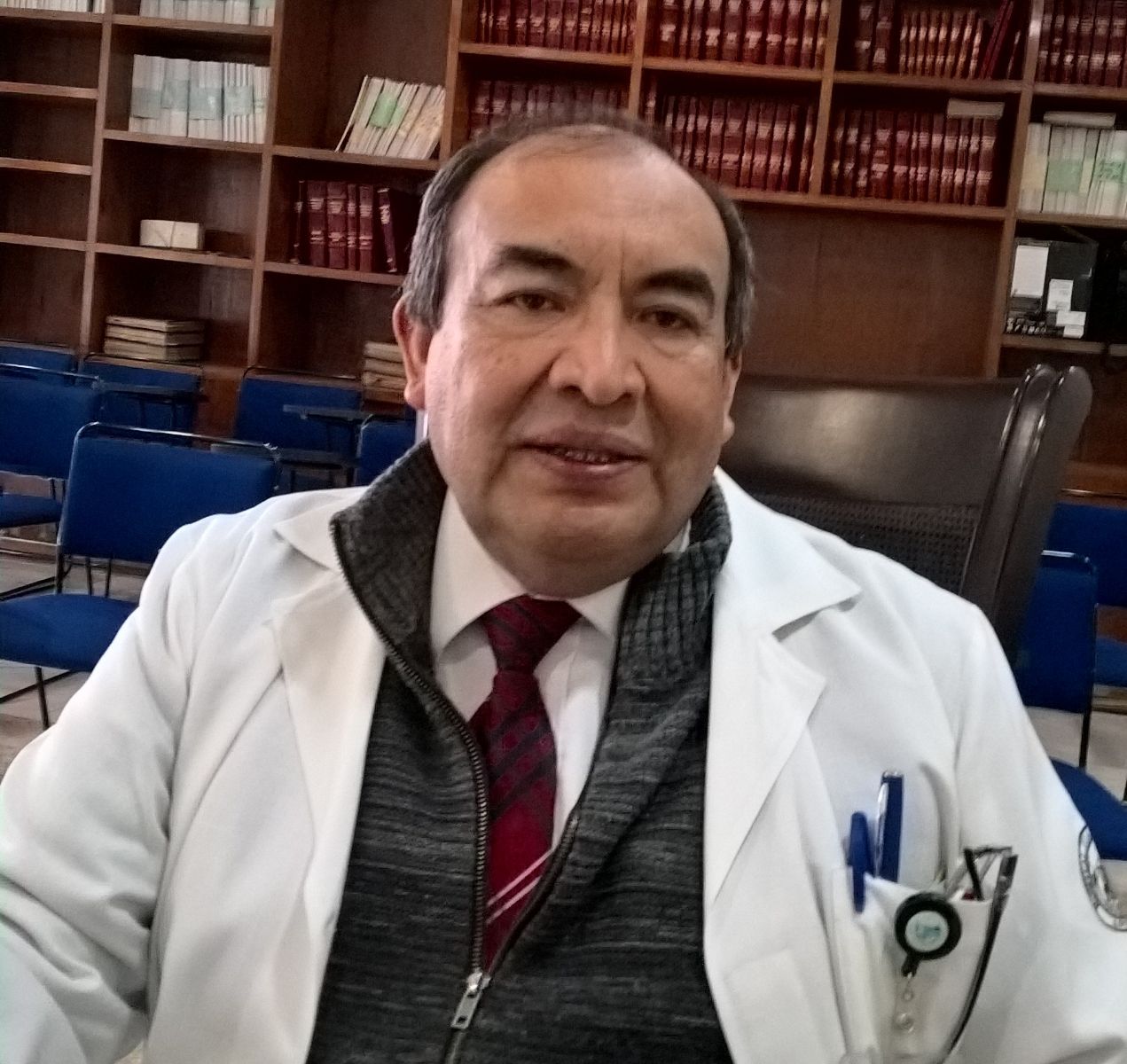 Dr. Onésimo Zaldívar Reyna