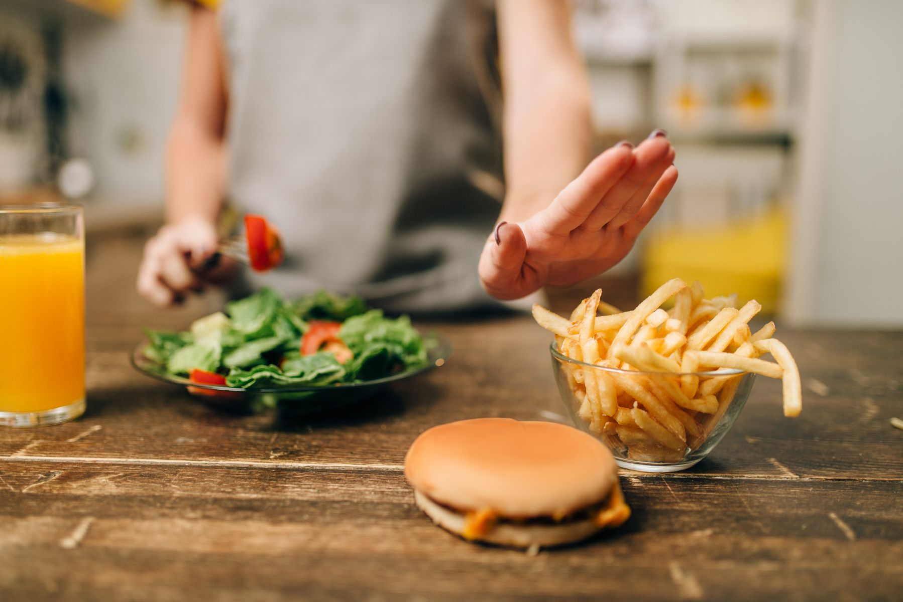 seleccionando alimentos saludables