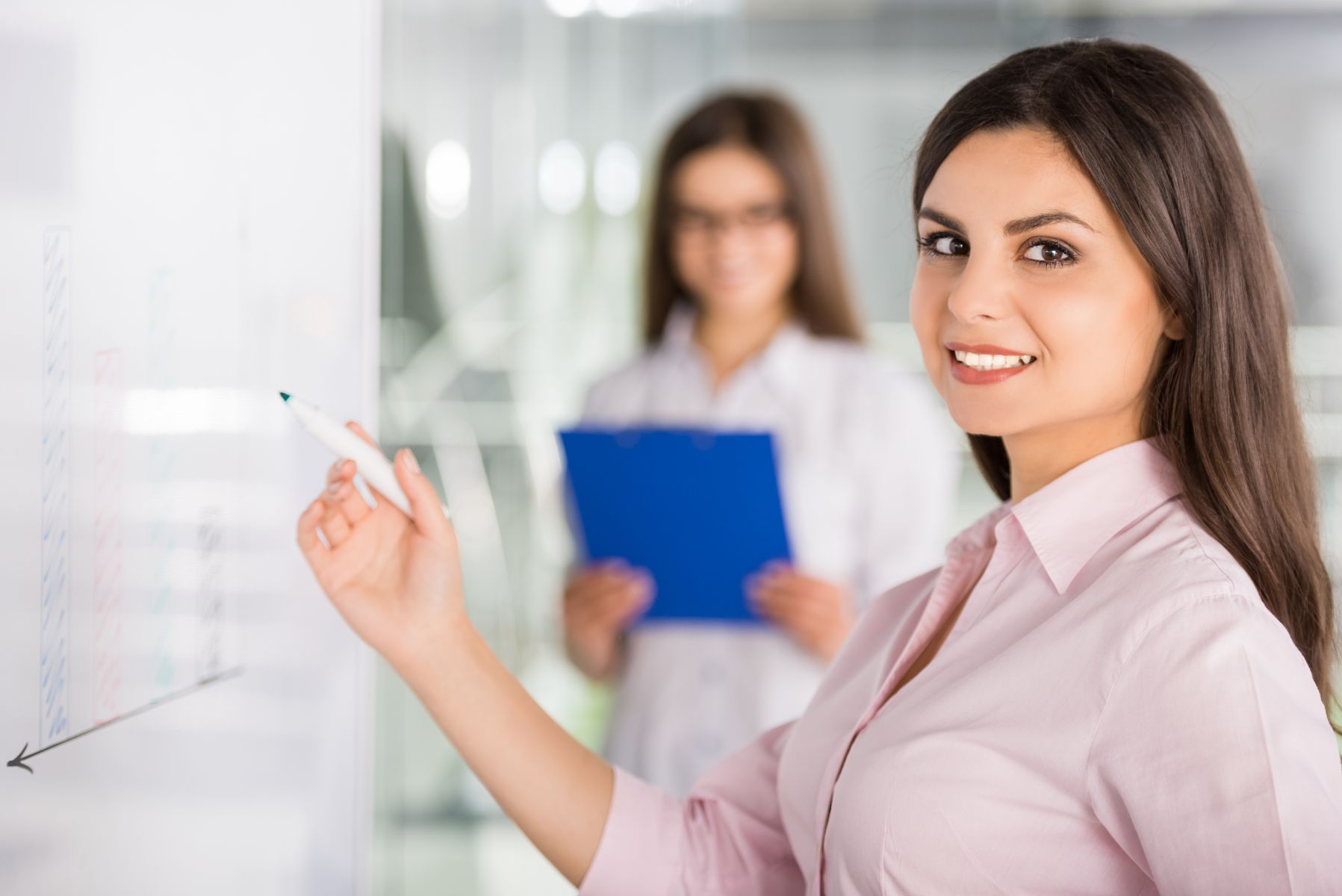 mujeres trabajando