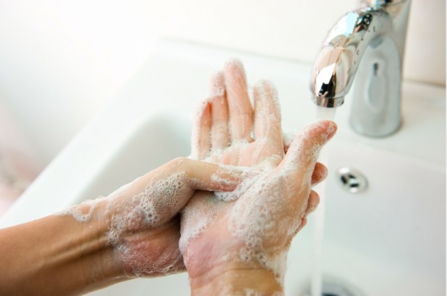 Tres simples palabras para la salud: "lávese las manos".