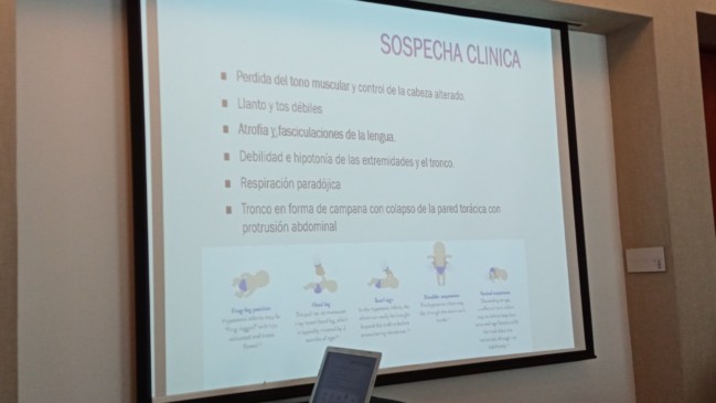 Dra. María Elena Meza Cano, en la conferencia de la presentación de Atrofia Muscular Espinal (AME)