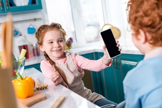 Niños en la cocina