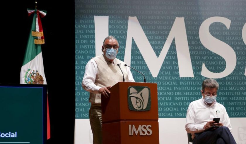 doctor Manuel Cervantes Ocampo, coordinador de Atención Integral a la Salud en el Primer Nivel del IMSS