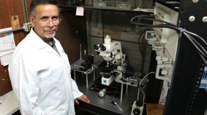 Benjamín Florán Garduño, investigador del Departamento de Fisiología, Biofísica y Neurociencias del Cinvestav