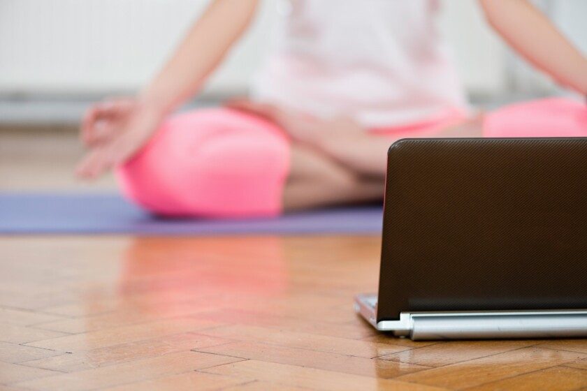 Instructor Virtual de Yoga en casa