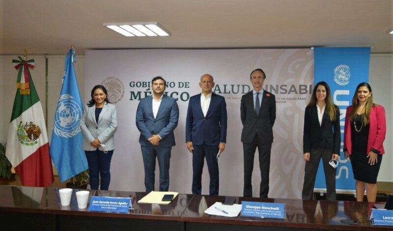 Ponentes en tercera Sesión Informativa abierta a la opinión pública, mercado nacional e internacional, medios de comunicación y partes interesadas, para presentar la licitación pública internacional para la compra de medicamentos y material de curación para el segundo semestre de 2022