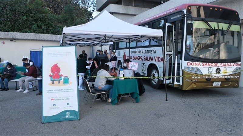 vehículo donado por parte de Fundación IMSS A.C., equipado con para operar en la captación de sangre