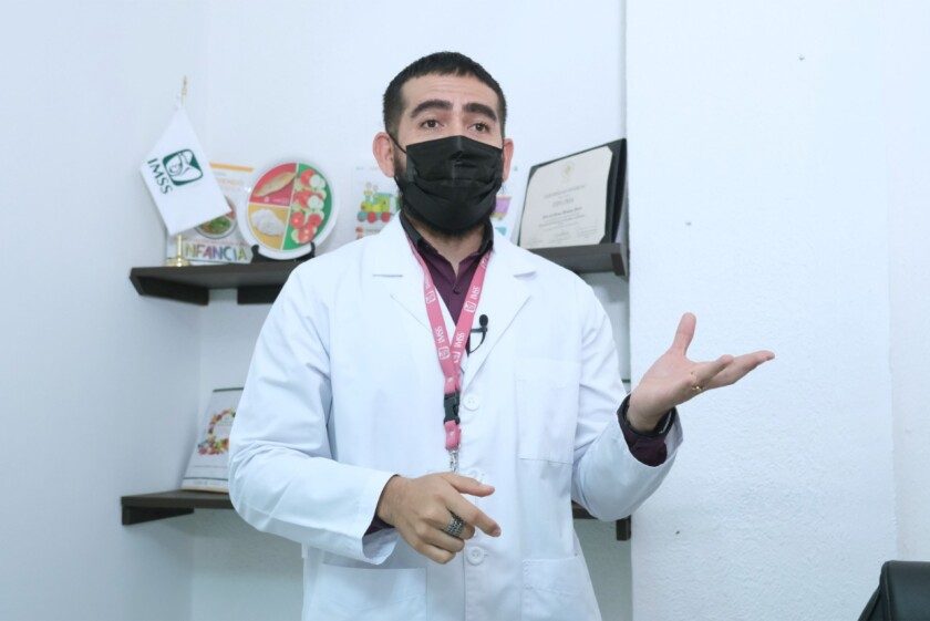 doctor Diego Balcón Caro, Coordinador de Programas Médicos en el Área de Nutrición y Salud del IMSS