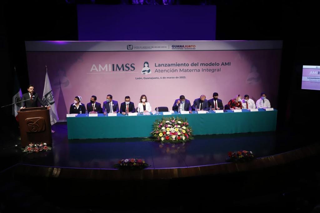 Presentación de Modelo AMI en Teatro Ignacio García Téllez, en la ciudad de León