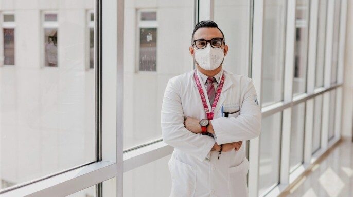 jefe del servicio de cirugía del HGZ No. 1, Diego Alberto Choel Molina