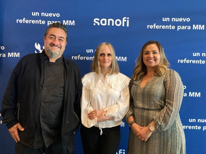 Antonio de Livier, Deborah Martínez y Angélica Romo