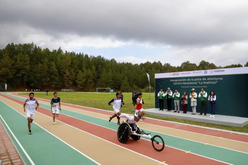 inauguraron la pista de atletismo en el Centro Vacacional “La Malintzi”