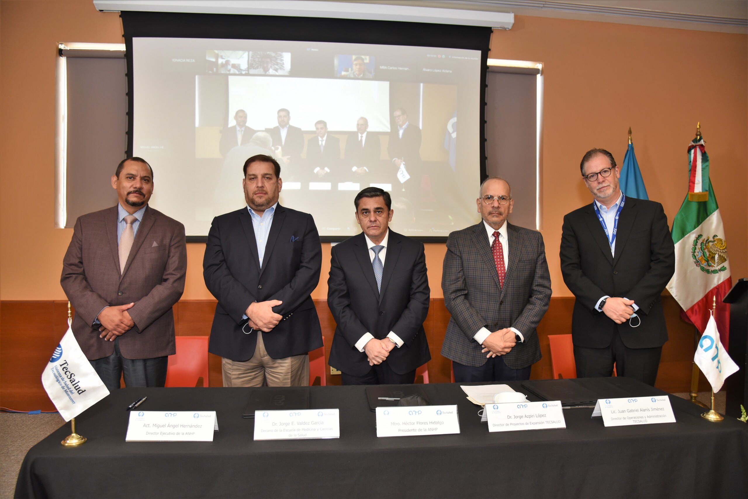 TecSalud, el sistema de salud del Tecnológico de Monterrey y la Asociación Nacional de Hospitales Privados (ANHP) firmaron un convenio de colaboración con el que buscan fortalecer la atención médica privada en el país.