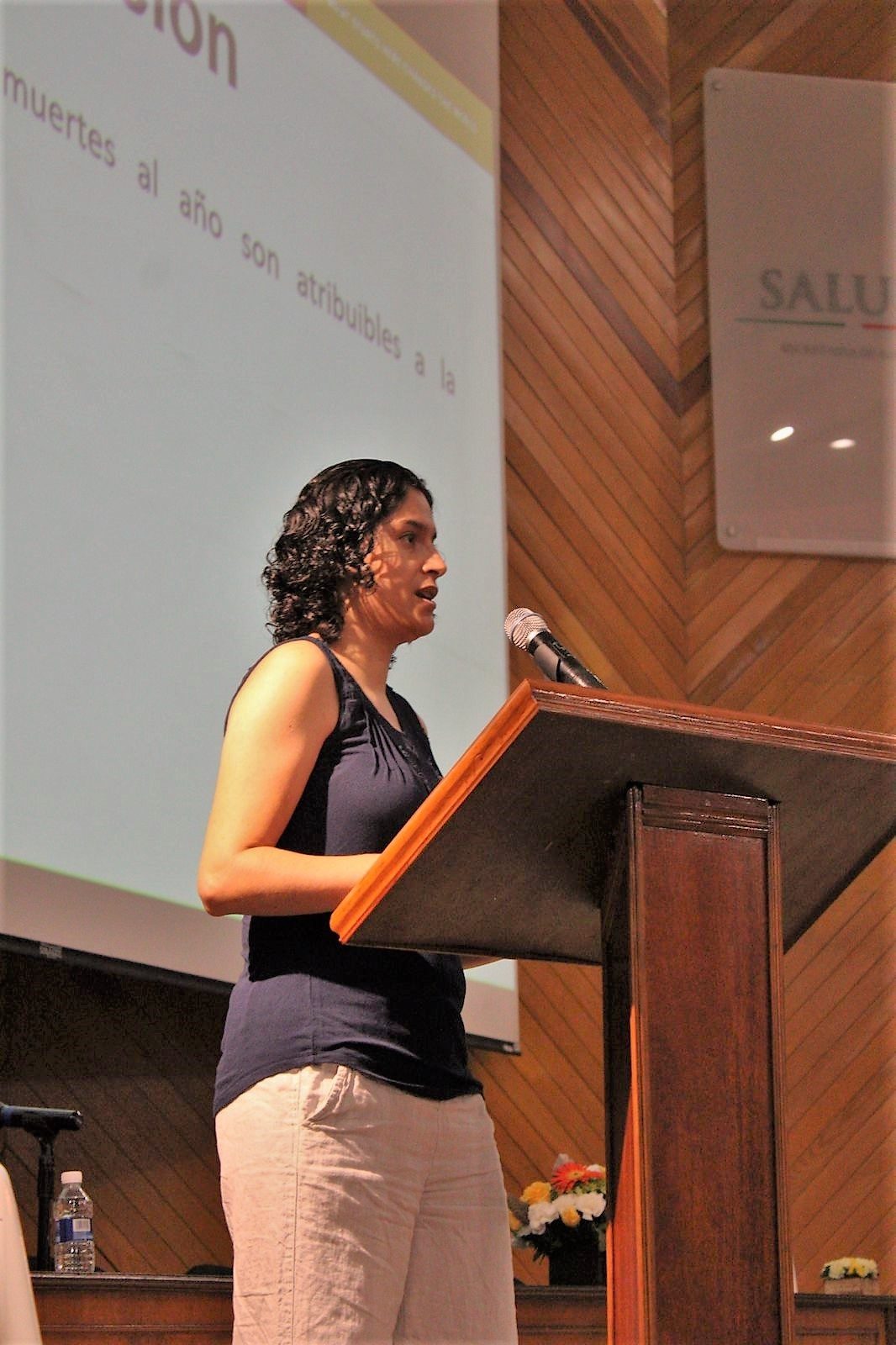 Deborah Salvo profesora asociada de Actividad Física y Salud Pública en el Departamento de Kinesiología y Educación para la Salud de la Universidad de Texas en Austin