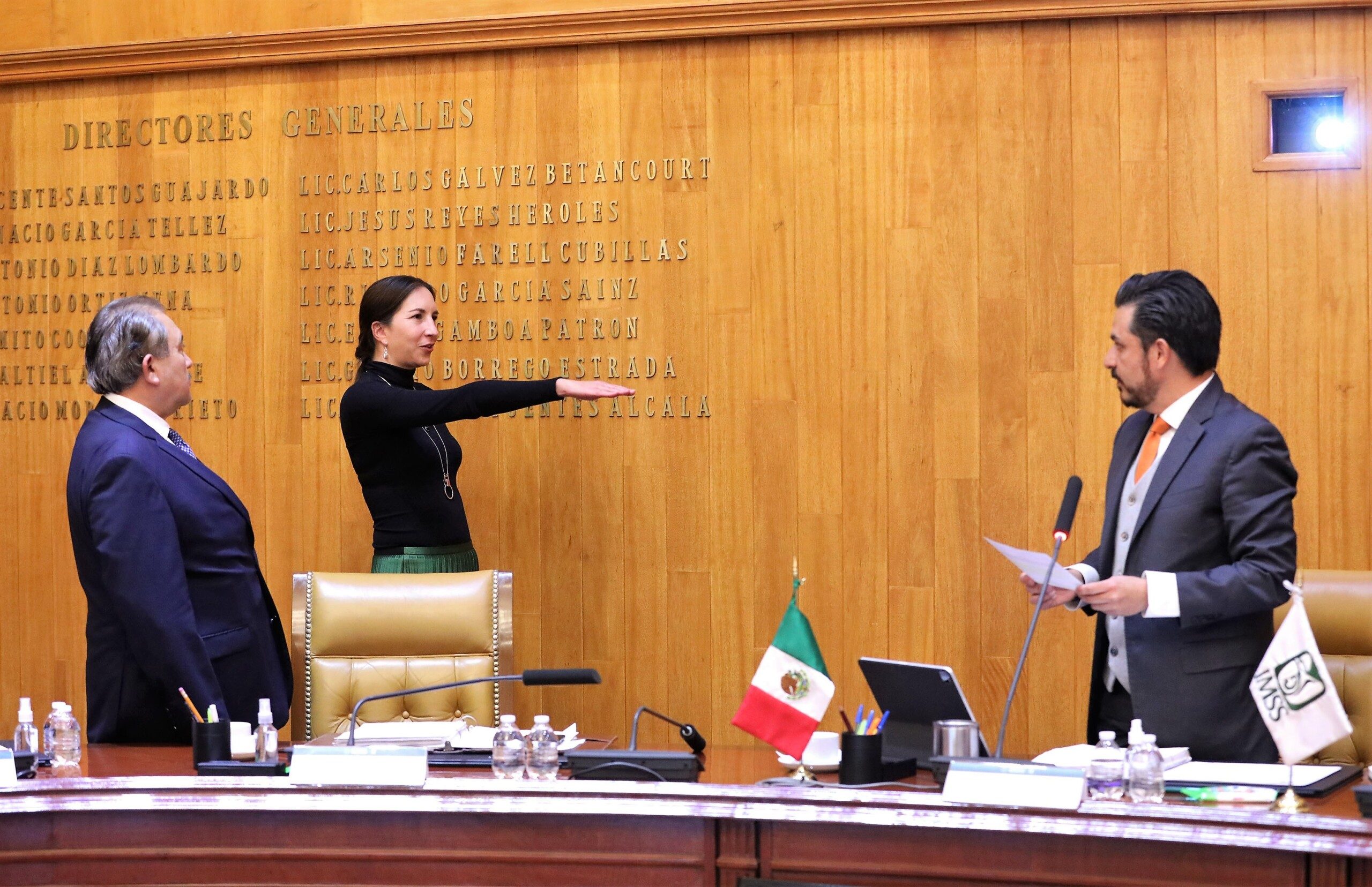 Marcela Velázquez Bolio rindió protesta como titular de la Unidad de Derechos Humanos